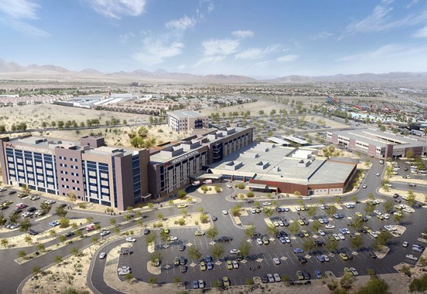 Construcción en curso en la nueva torre del paciente en el Hospital Henderson