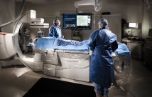 La nueva tecnología de imágenes en el Hospital Centennial Hills ayuda a reducir la radiación y proporciona una colocación precisa de stents durante los procedimientos cardíacos